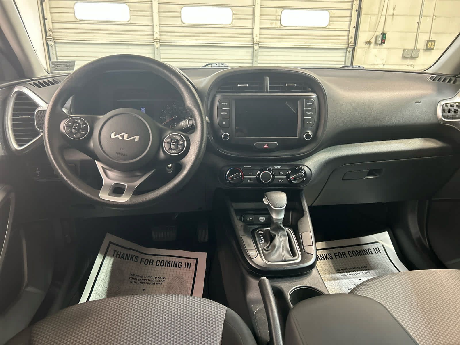 Used 2022 Kia Soul LX FWD image 4