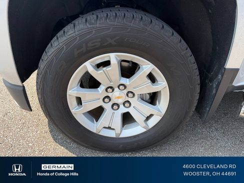 Used 2015 Chevrolet Colorado LT w/ Luxury Package RWD image 11