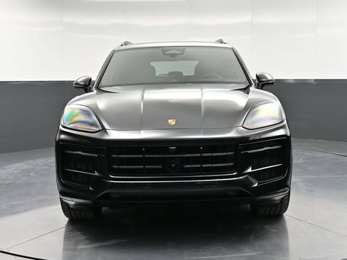 New 2026 Porsche Cayenne GTS image 11