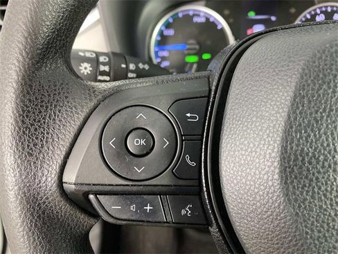 Used 2021 Toyota RAV4 XLE w/ Convenience Package image 18