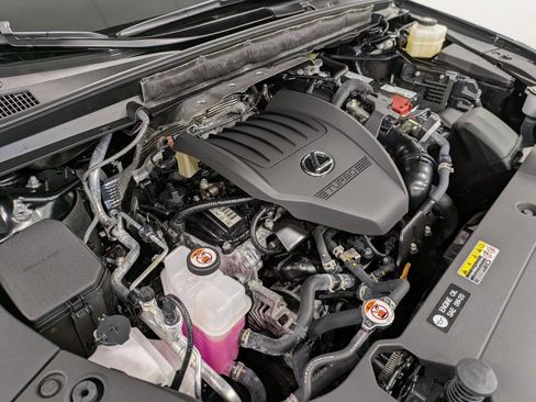 Used 2024 Lexus RX 350 Premium image 30