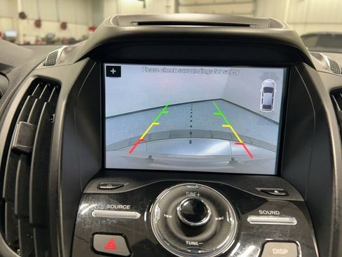 Used 2018 Ford Escape Titanium image 19