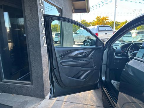 Used 2020 GMC Terrain SLT w/ Preferred Package image 7