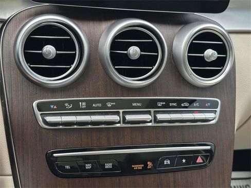 Certified 2022 Mercedes-Benz GLC 300 4MATIC image 27