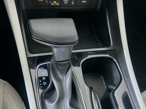 Used 2025 Hyundai Tucson SEL FWD image 23