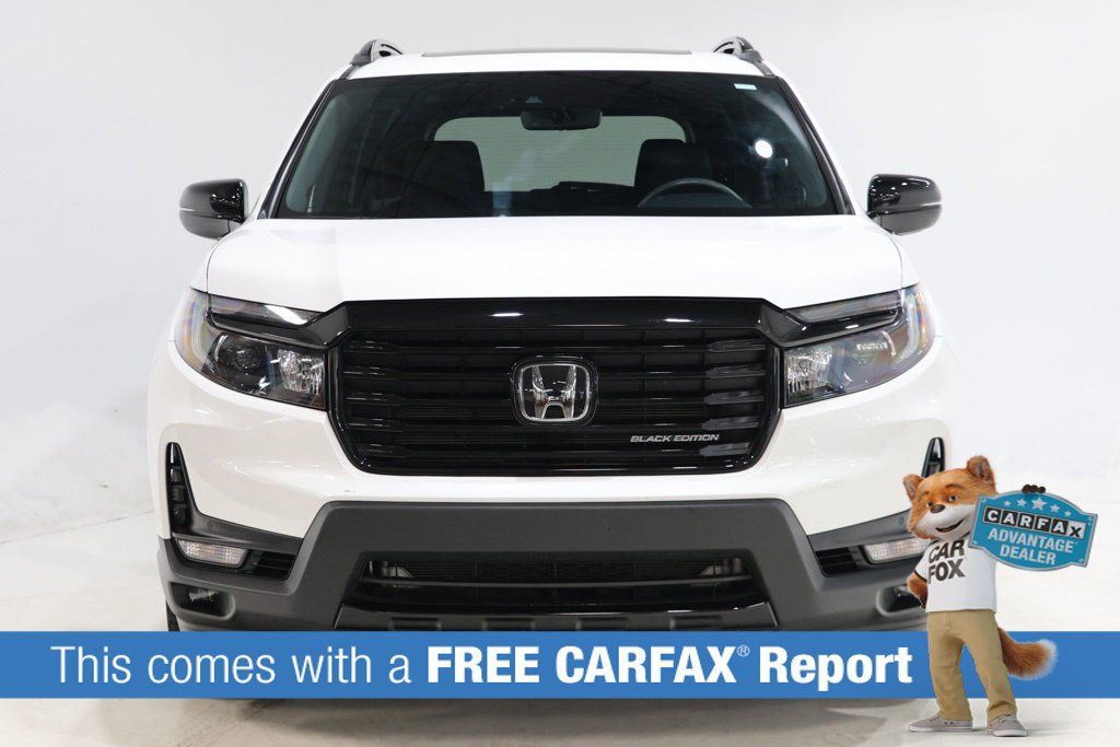 Used 2024 Honda Passport Black Edition image 2
