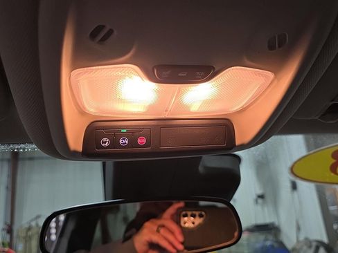 Used 2023 Buick Encore GX Select image 17