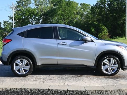 Used 2019 Honda HR-V EX image 4