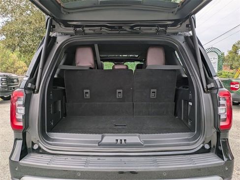 Used 2024 Ford Expedition Limited image 32