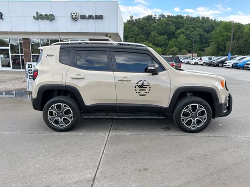 Used 2016 Jeep Renegade Limited AWD/4WD image 5