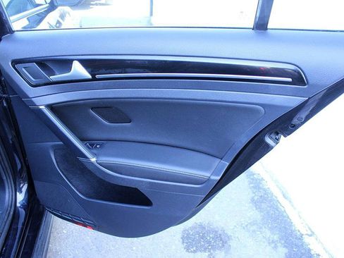 Used 2015 Volkswagen Golf R 4-Door image 19