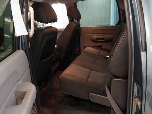 Used 2010 Chevrolet Silverado 1500 W/T AWD/4WD image 17