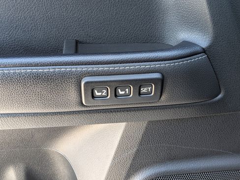 Used 2023 Toyota 4Runner Limited image 17