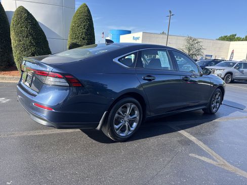 Used 2024 Honda Accord EX image 4