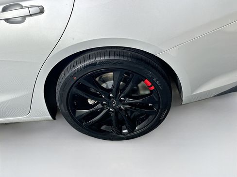Used 2021 Chevrolet Malibu LT w/ Redline Edition FWD image 11