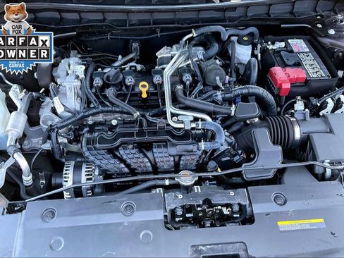 Used 2025 Nissan Altima 2.5 SV FWD image 9