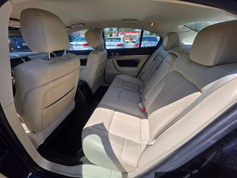 Used 2014 Lincoln MKS w/ Equipment Group 101A FWD image 11