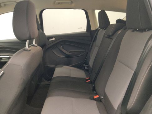 Used 2018 Ford Escape SE FWD image 18