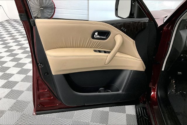 Used 2024 Nissan Armada Platinum w/ Captain's Chairs Package AWD/4WD image 22