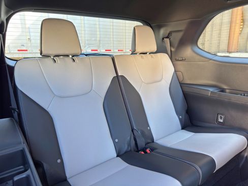 Used 2025 Lexus TX 500h AWD w/ Technology Package image 38