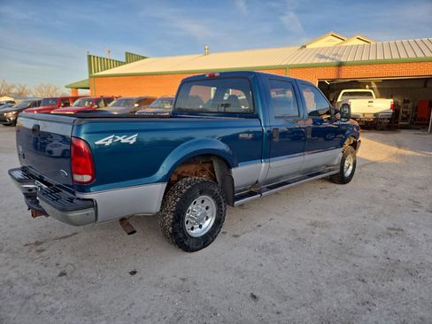 Used 2001 Ford F250 XLT image 3