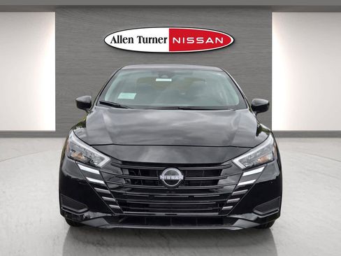 New 2025 Nissan Versa SV w/ Trunk Package image 4