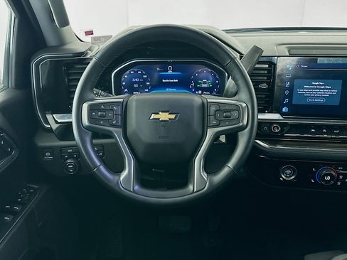 Used 2024 Chevrolet Silverado 1500 LT image 17