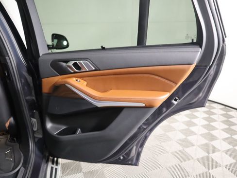 Used 2022 BMW X5 xDrive40i w/ Executive Package image 28