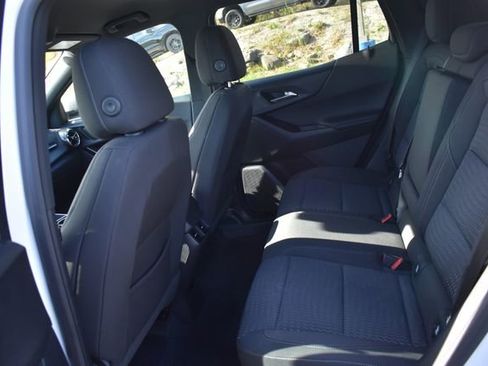 Certified 2025 Chevrolet Equinox LT FWD image 18