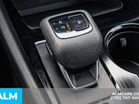 Used 2024 Nissan Rogue SV image 46