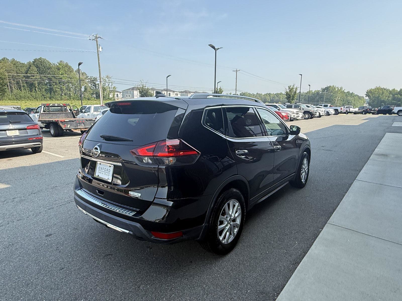 Used 2020 Nissan Rogue S w/ Special Edition Package FWD image 20