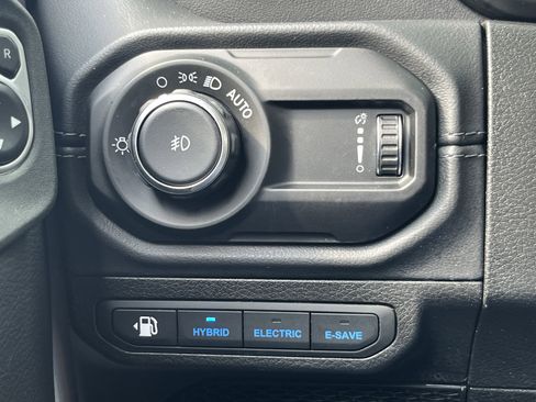 Used 2024 Jeep Wrangler High Altitude image 37