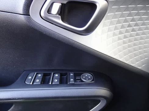 Used 2023 Kia Soul LX w/ Option Group 015 image 13