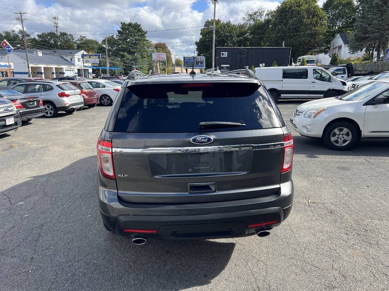 Used 2015 Ford Explorer XLT w/ Equipment Group 201A AWD/4WD image 7
