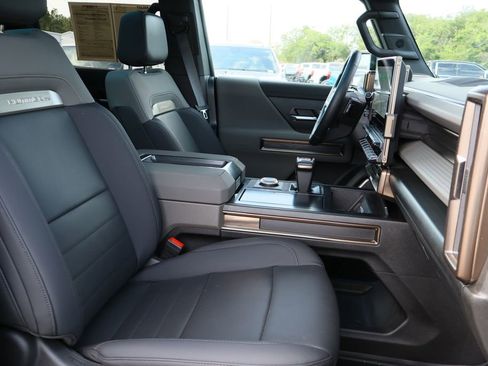 Certified 2024 GMC Hummer EV 3X w/ Omega Edition AWD/4WD image 34