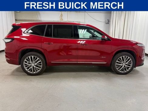 Used 2026 Buick Enclave Avenir w/ Super Cruise Package AWD/4WD image 3
