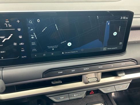 Used 2027 Kia Telluride S image 19