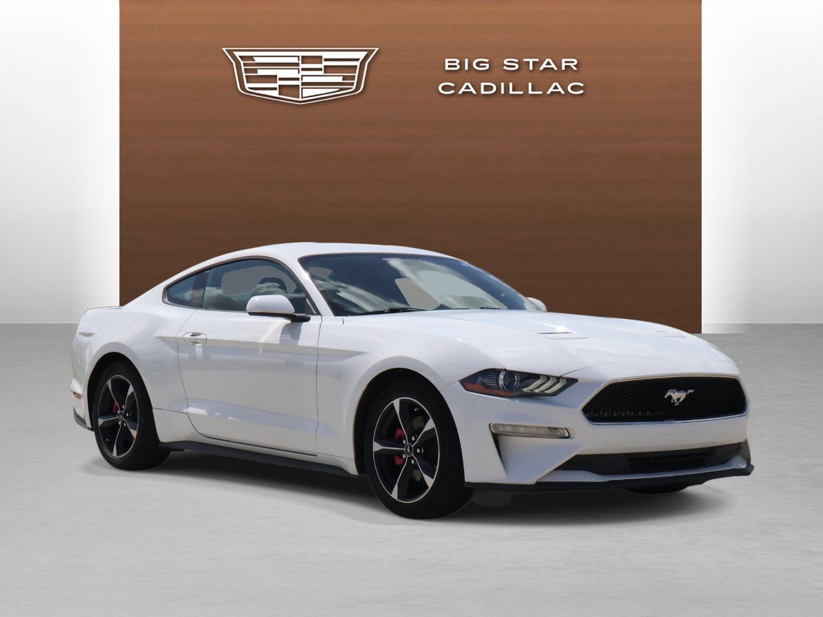Used 2020 Ford Mustang Coupe RWD image 7