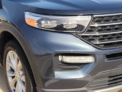 Used 2024 Ford Explorer XLT w/ Equipment Group 202A RWD image 9