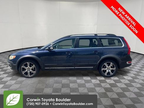 Used 2012 Volvo XC70 T6 AWD/4WD image 4