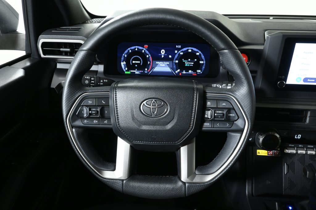 Used 2025 Toyota 4Runner TRD Off-Road AWD/4WD image 18