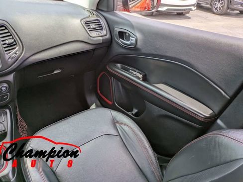 Used 2017 Jeep Compass Trailhawk w/ Leather Interior Group AWD/4WD image 21