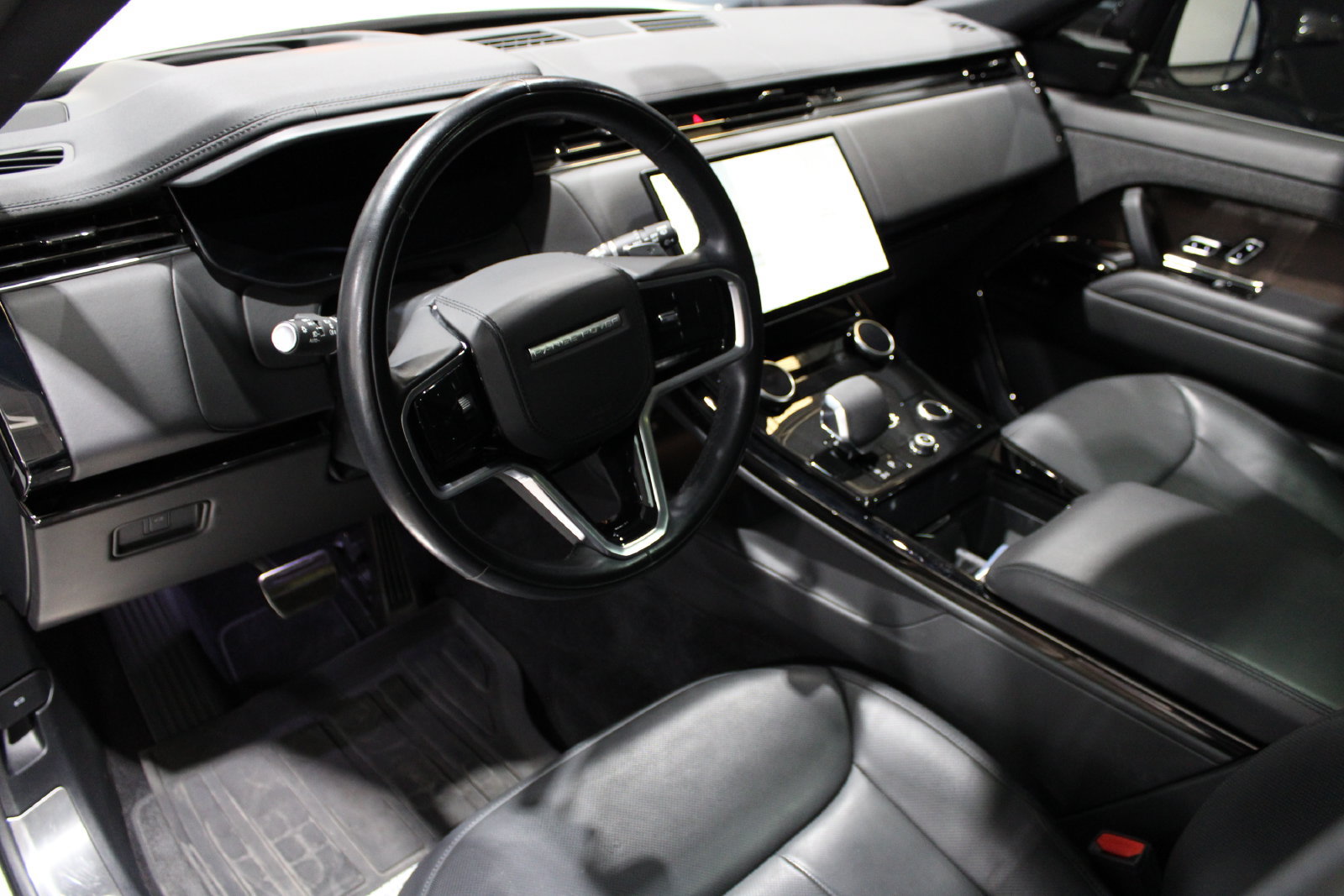 Used 2023 Land Rover Range Rover Sport SE AWD/4WD image 29