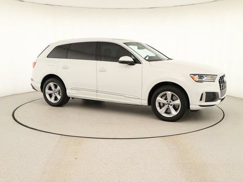 Certified 2022 Audi Q7 2.0T Premium Plus AWD/4WD image 9