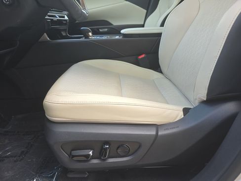 Used 2024 Lexus RX 350 Premium Plus w/ Convenience Package FWD image 25