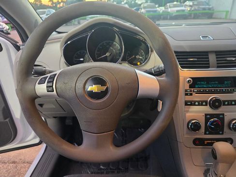 Used 2011 Chevrolet Malibu LS image 42