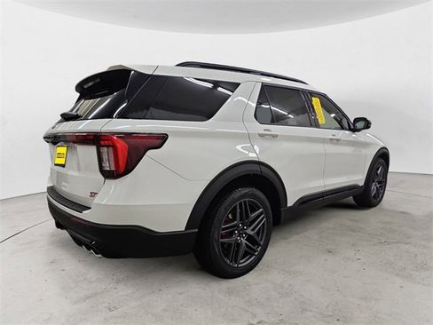 New 2025 Ford Explorer ST image 5