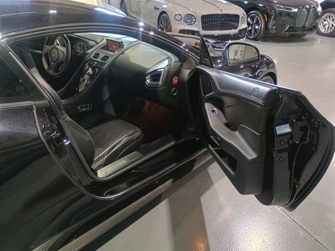 Used 2014 Aston Martin Vanquish Coupe image 42