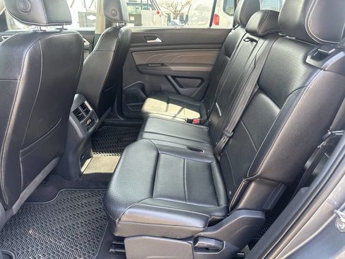 Used 2022 Volkswagen Atlas SE w/ Panoramic Sunroof Package image 15