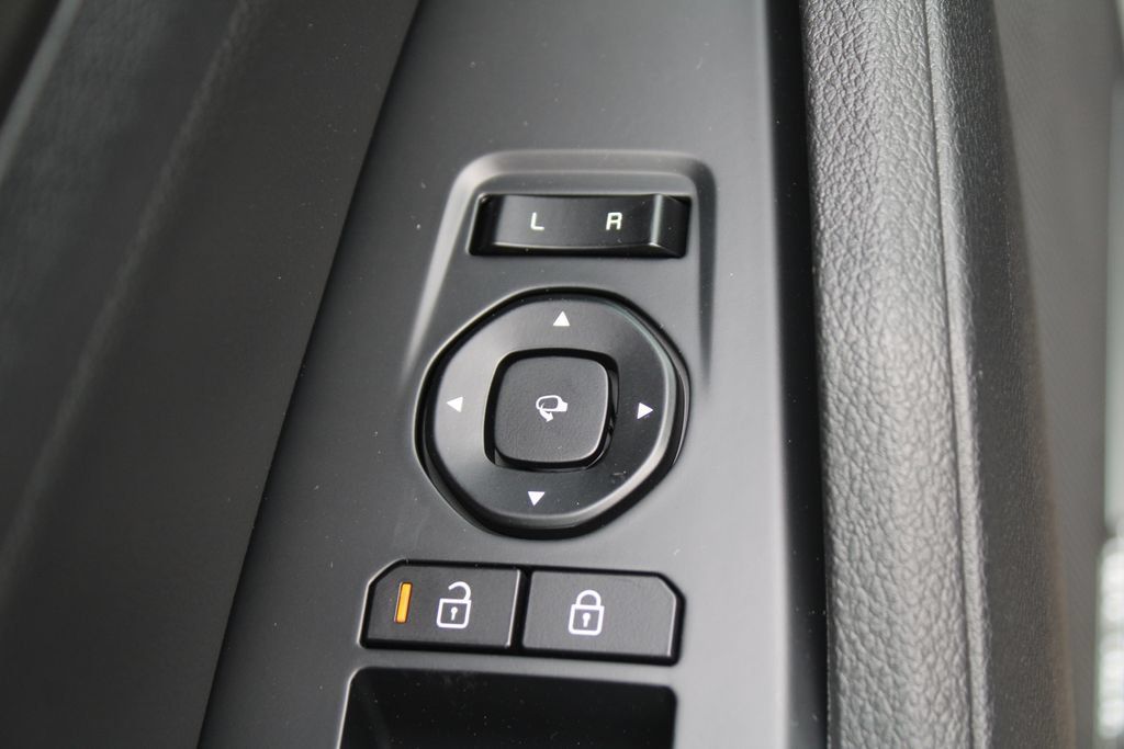 New 2027 Kia Sportage SX FWD image 21